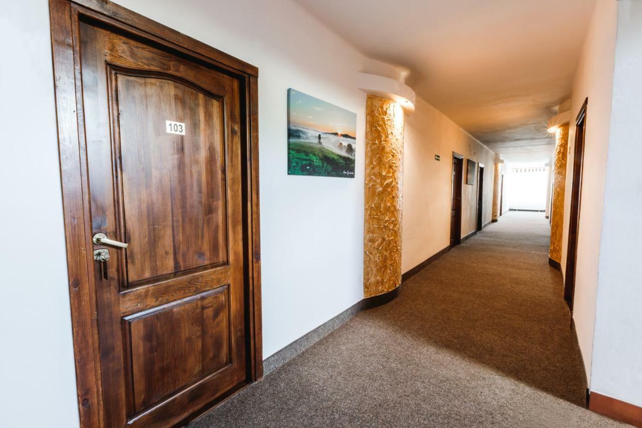 Osrodek Wypoczynkowy Tarnica Bed & Breakfast Solina  Dış mekan fotoğraf